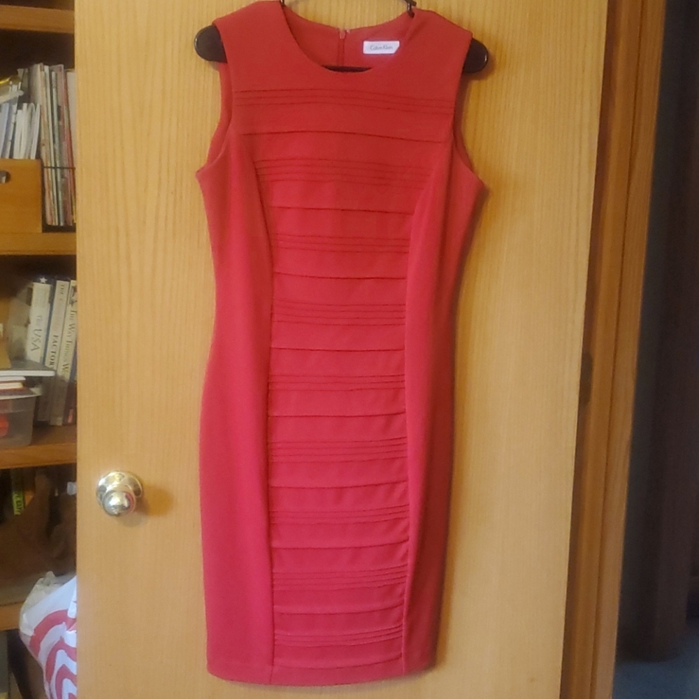 Red sleeveless dress